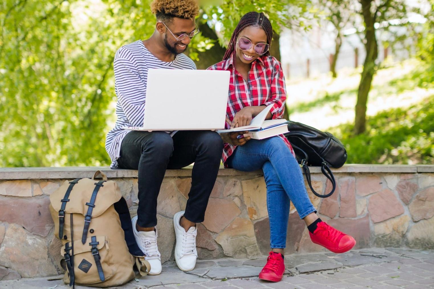 Interactive learning session with real market scenarios